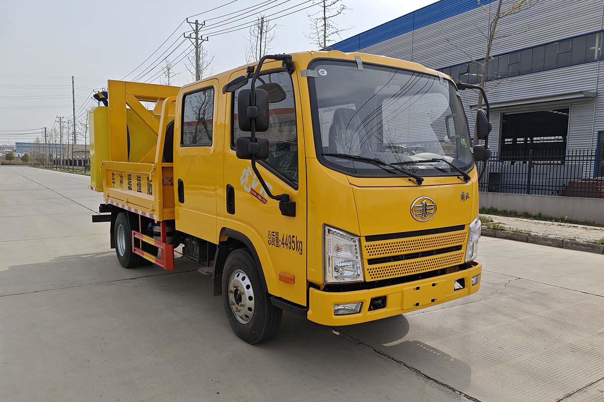 齊東方牌CLD5040TFZCA6防撞緩沖車