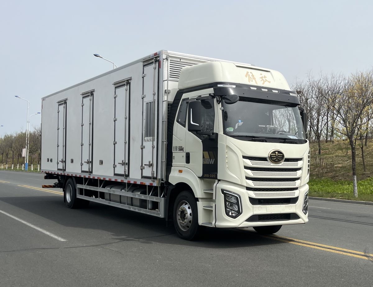 凱瑞華牌KRH5182XCQC6雛禽運(yùn)輸車