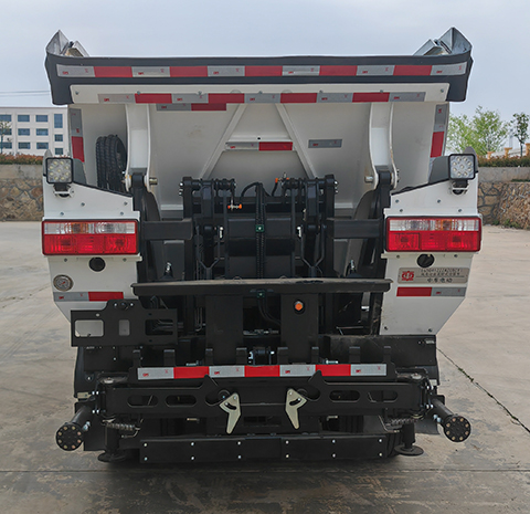 中國中車牌TEG5041ZZZAZCBEV1純電動(dòng)自裝卸式垃圾車公告圖片
