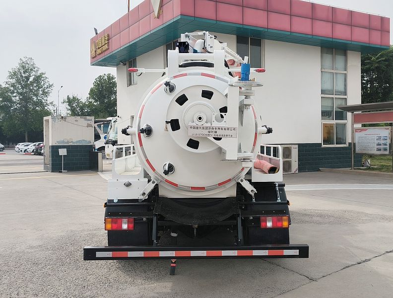 綠葉牌JYJ5127GQWBEV純電動(dòng)清洗吸污車公告圖片