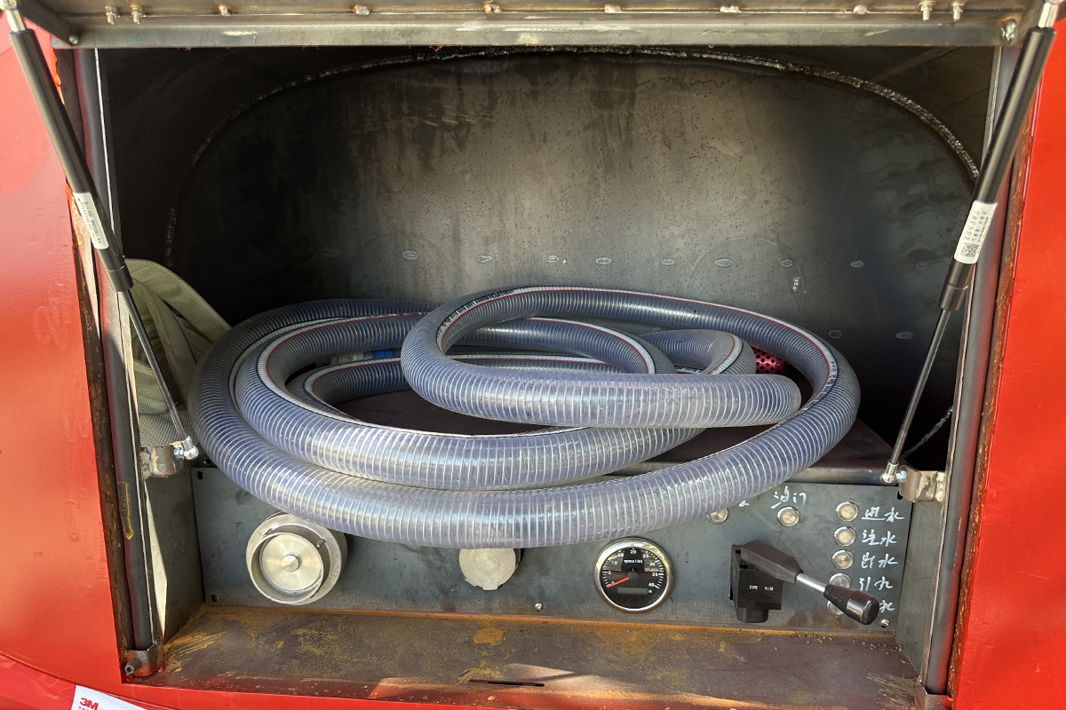 云海牌KK5042GSS01灑水車公告圖片