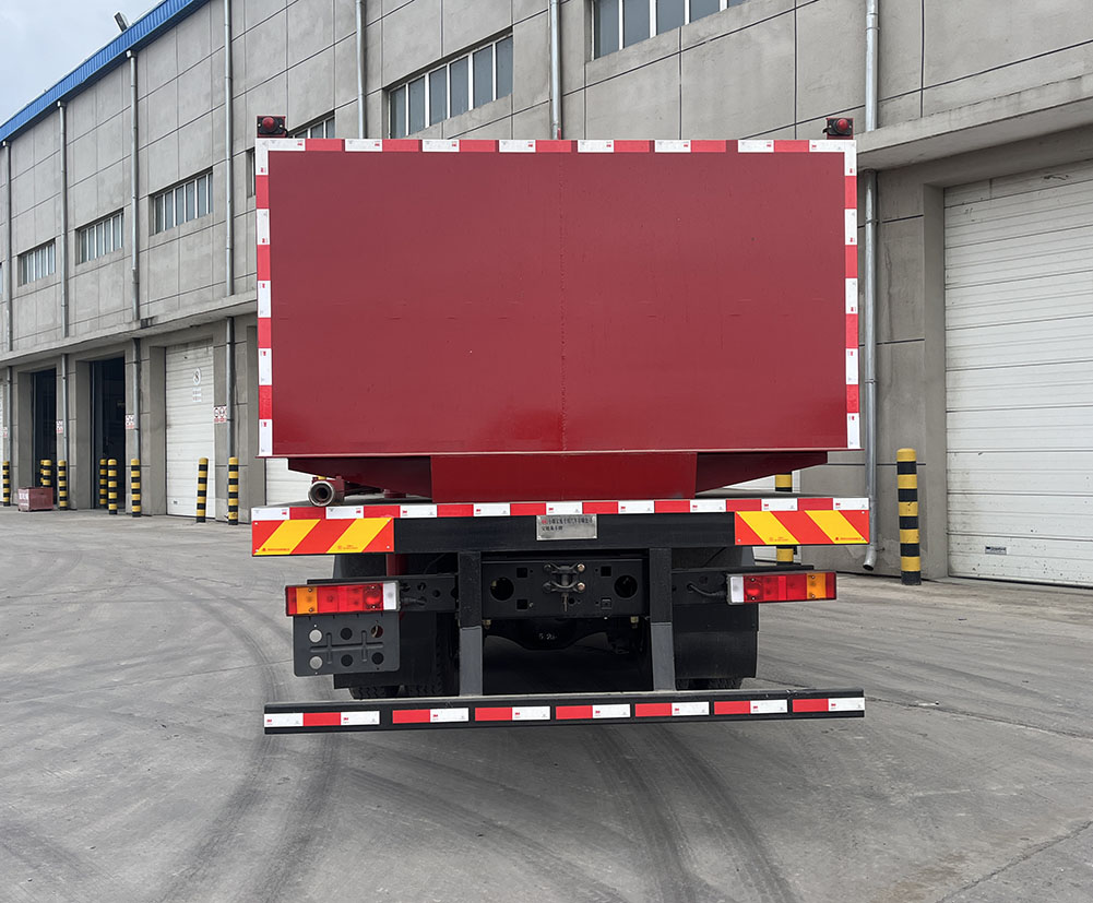 寶旭龍卡牌EBX5230TYL壓裂車公告圖片