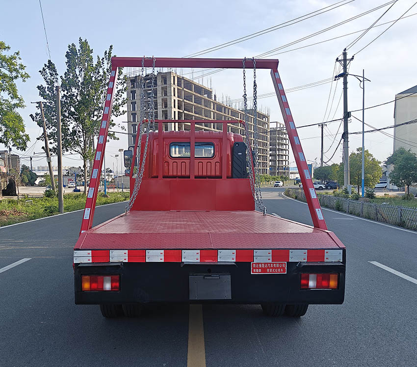 布隆牌LLL5040ZBSZ6擺臂式垃圾車公告圖片