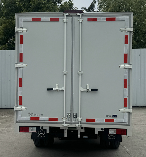 長安牌CKS5032XXYX9RD04BEV純電動廂式貨車公告圖片