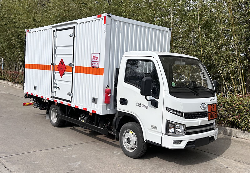 楚飛牌CLQ5040XRQ6S易燃氣體廂式運輸車公告圖片