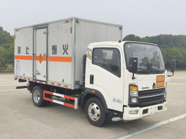 爆破器材运输车