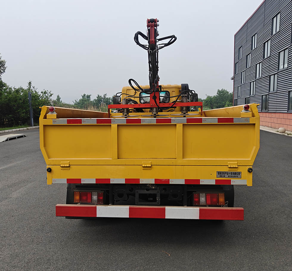 路德力牌ABL5040TYH6綠化綜合養(yǎng)護(hù)車公告圖片