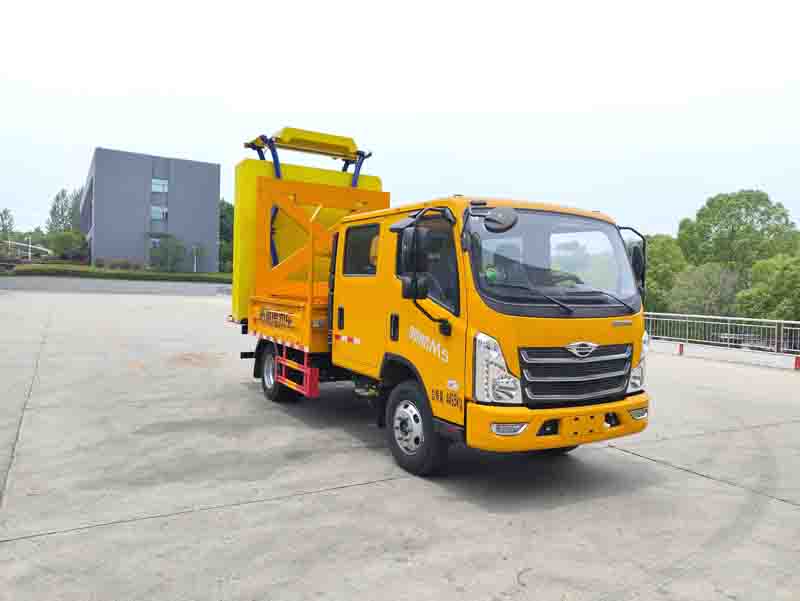 程力威牌CLW5040TFZAJB防撞緩沖車公告圖片