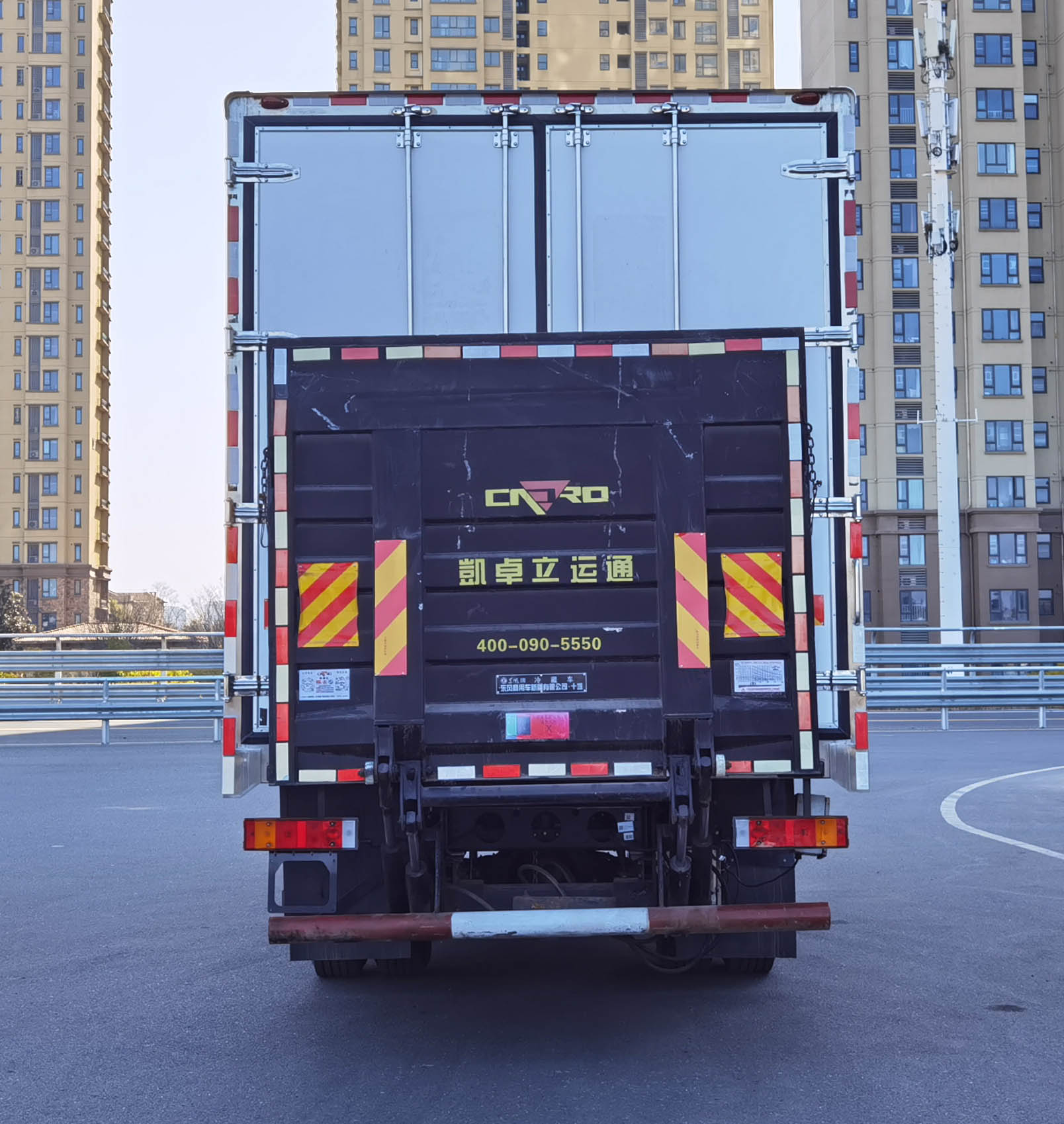 東風牌DFV5257XXYGP6D2廂式貨車公告圖片