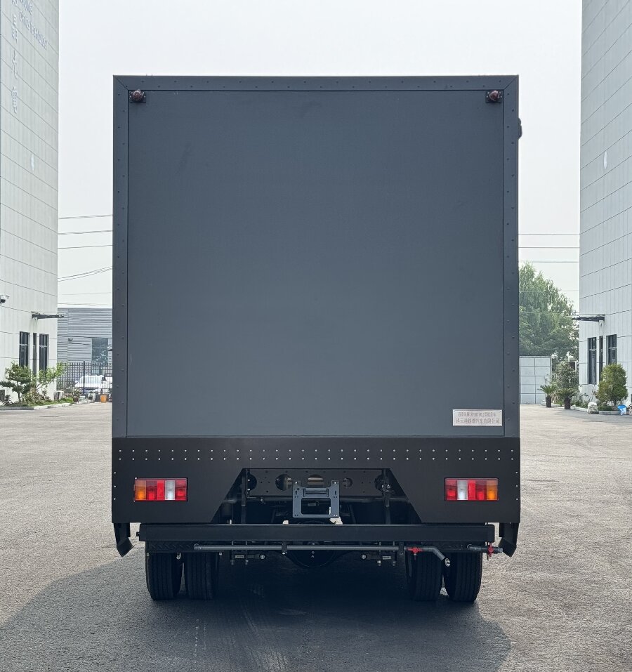 四季風(fēng)牌LRP5071XLJ旅居車公告圖片