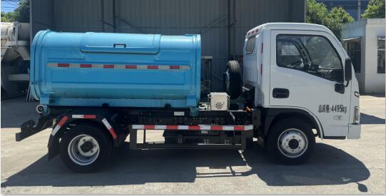 金龍牌XMQ5040ZXXBEVLD純電動(dòng)車廂可卸式垃圾車公告圖片