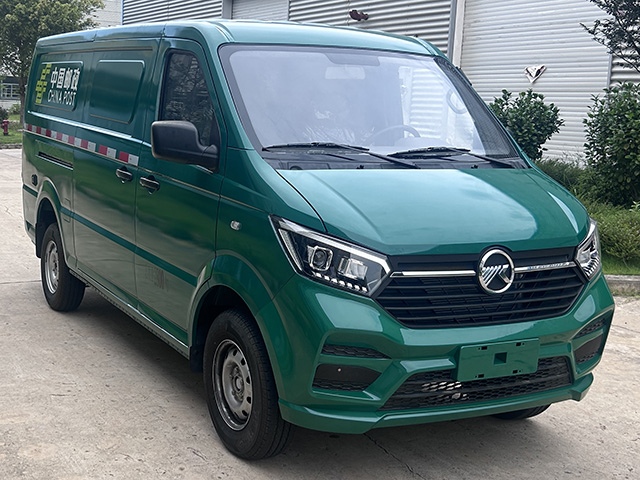 KMC5033XYZSA305M6型郵政車圖片