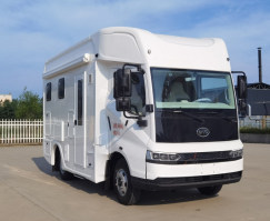 插电式增程混合动力旅居车