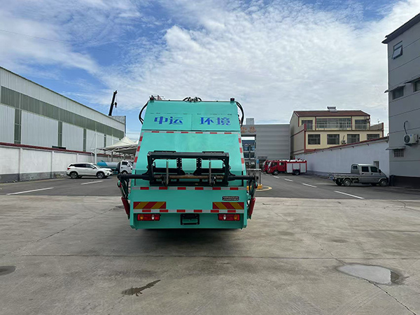 中運(yùn)威牌ZYW5181ZYSEQBEV純電動(dòng)壓縮式垃圾車公告圖片