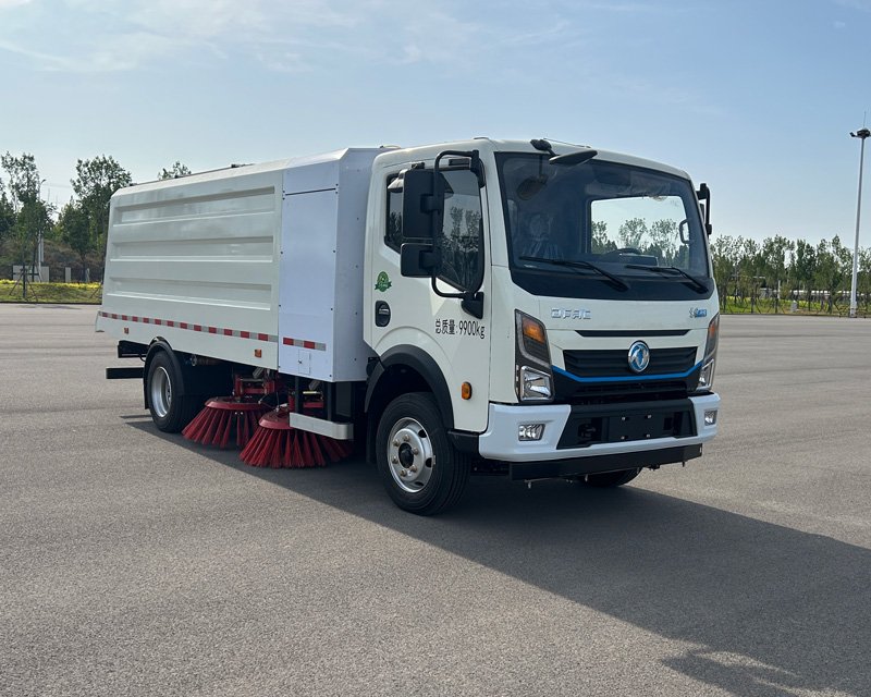 CDL5100TSLDFBEV型純電動(dòng)掃路車圖片