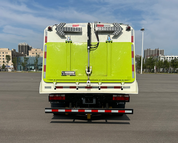 中植汽車牌CDL5100TSLDFBEV純電動掃路車公告圖片