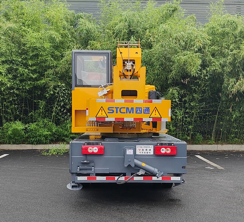 魯鷹牌SST5071JQZFT汽車起重機(jī)公告圖片