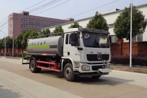绿化喷洒车