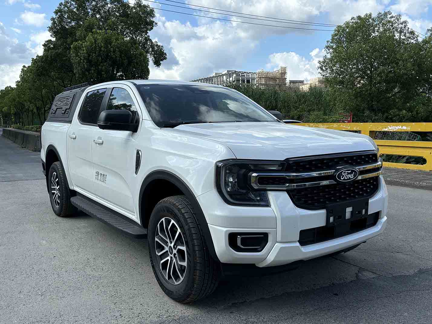 FHA5031XDW型流動(dòng)服務(wù)車圖片