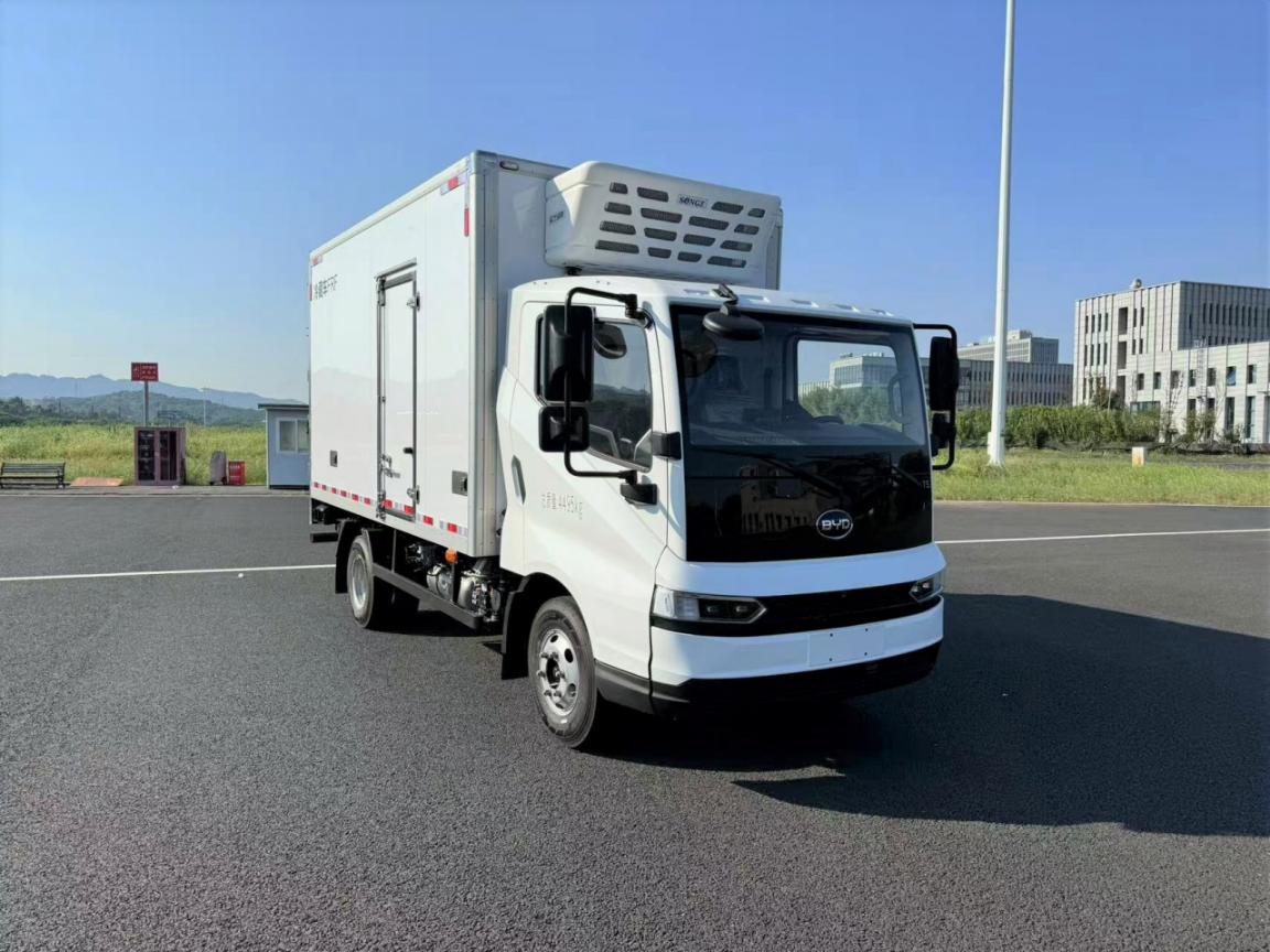 比亞迪牌BYD5040XLCBEV6純電動冷藏車公告圖片
