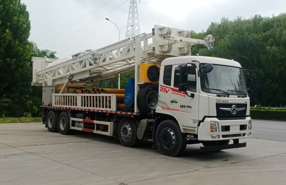 寶旭龍卡牌EBX5313TZJ鉆機(jī)車(chē)