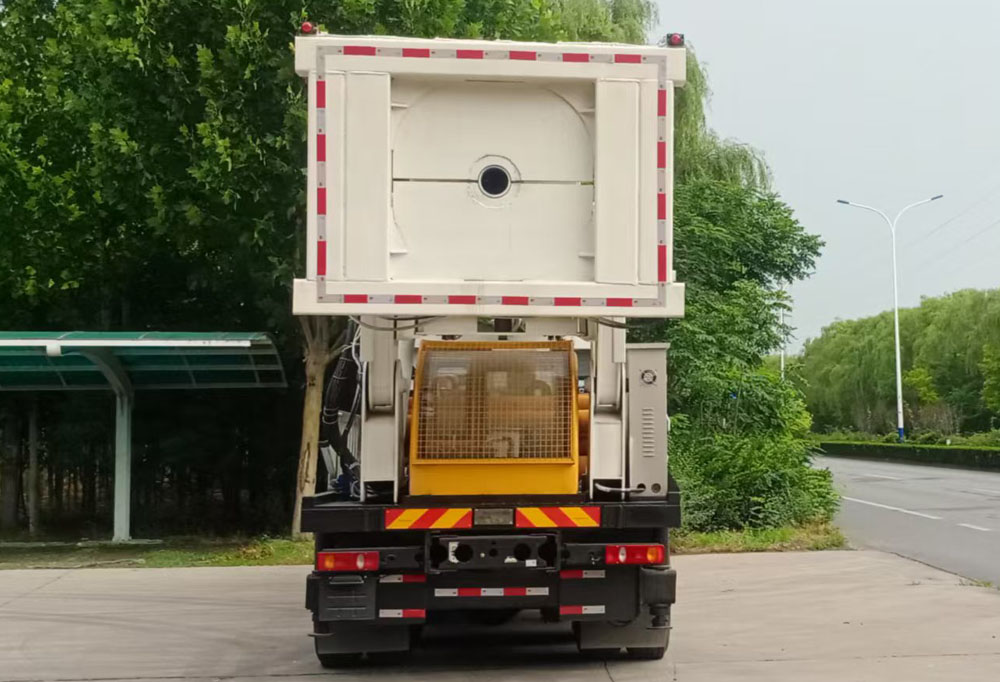 寶旭龍卡牌EBX5313TZJ鉆機車公告圖片