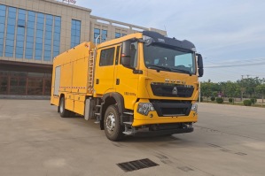 大流量排水抢险车