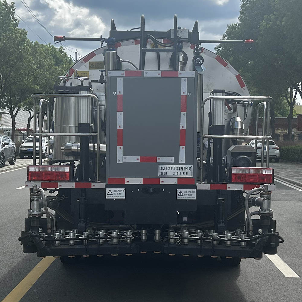 龍星匯牌HLV5120GLQE6瀝青灑布車公告圖片