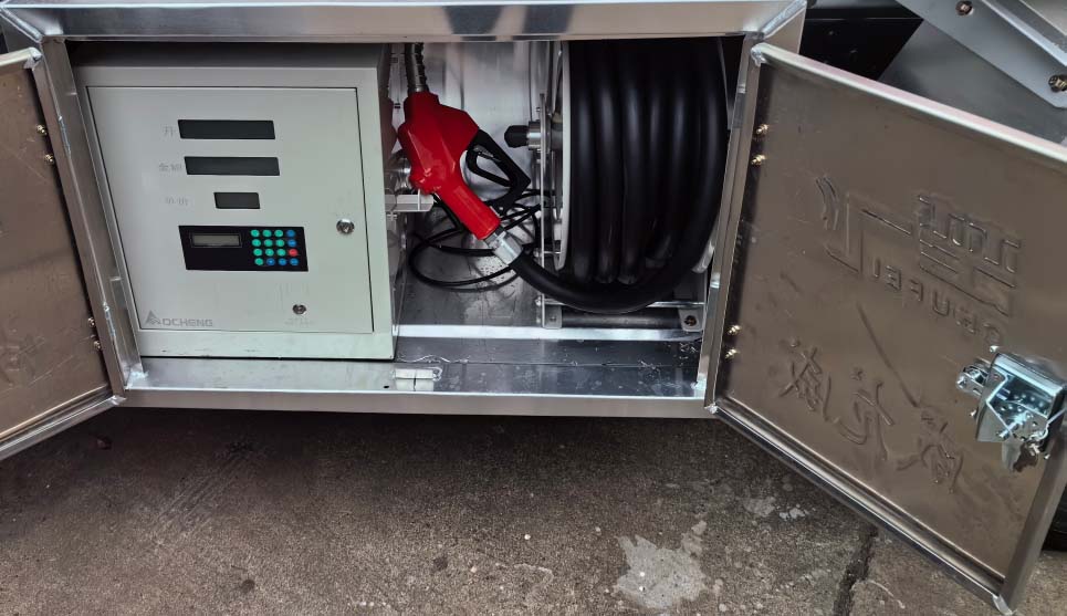 楚飛牌CLQ5321GJY6ZZ加油車(chē)公告圖片