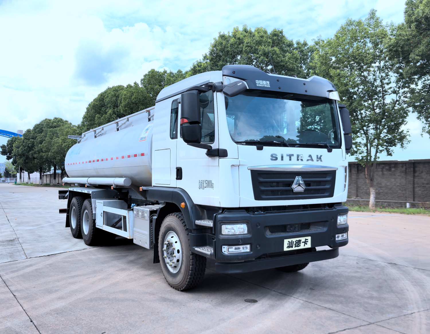 QXC5256TGYZ6B型供液車圖片