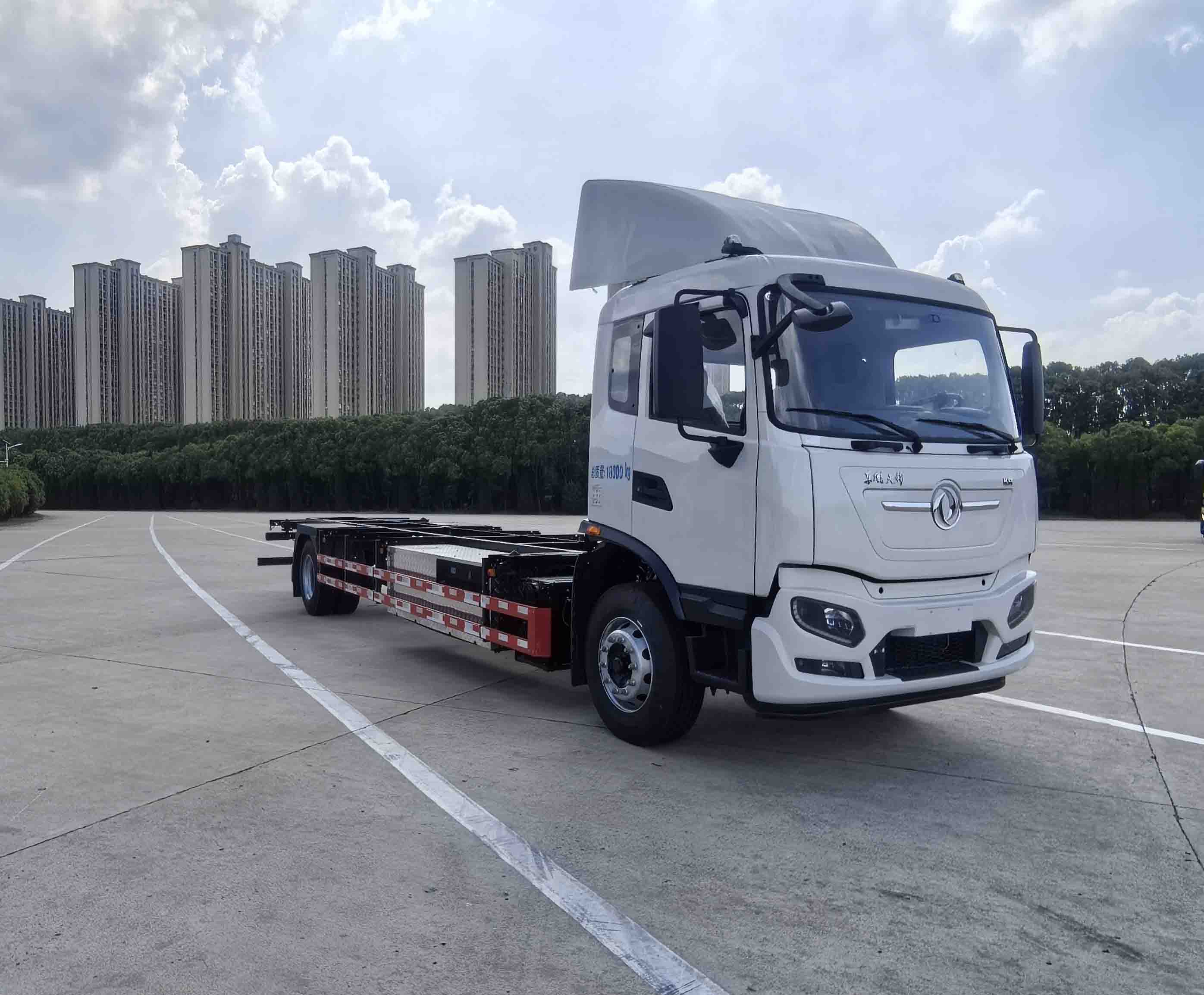 東風(fēng)牌DFC5180ZKXAXEV13純電動車廂可卸式汽車