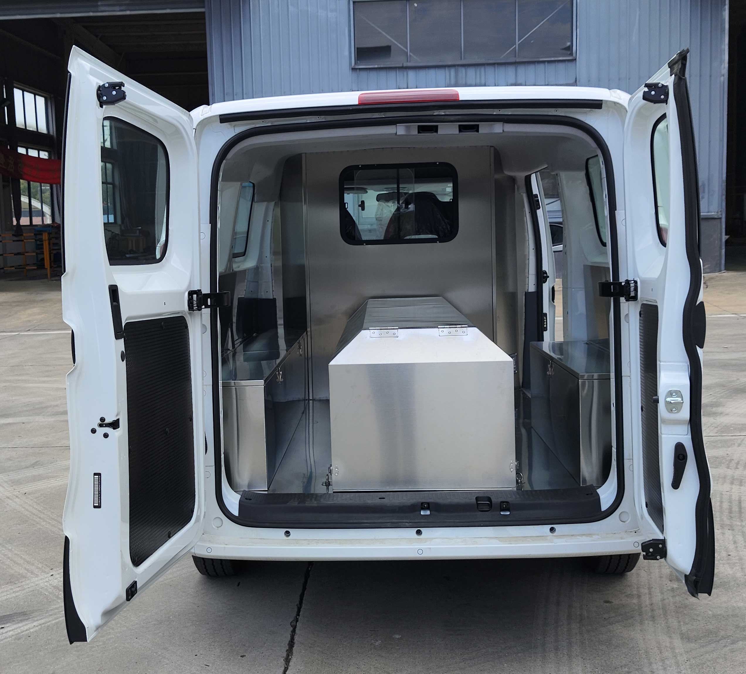 專致牌YZZ5030XBYBEV純電動殯儀車公告圖片