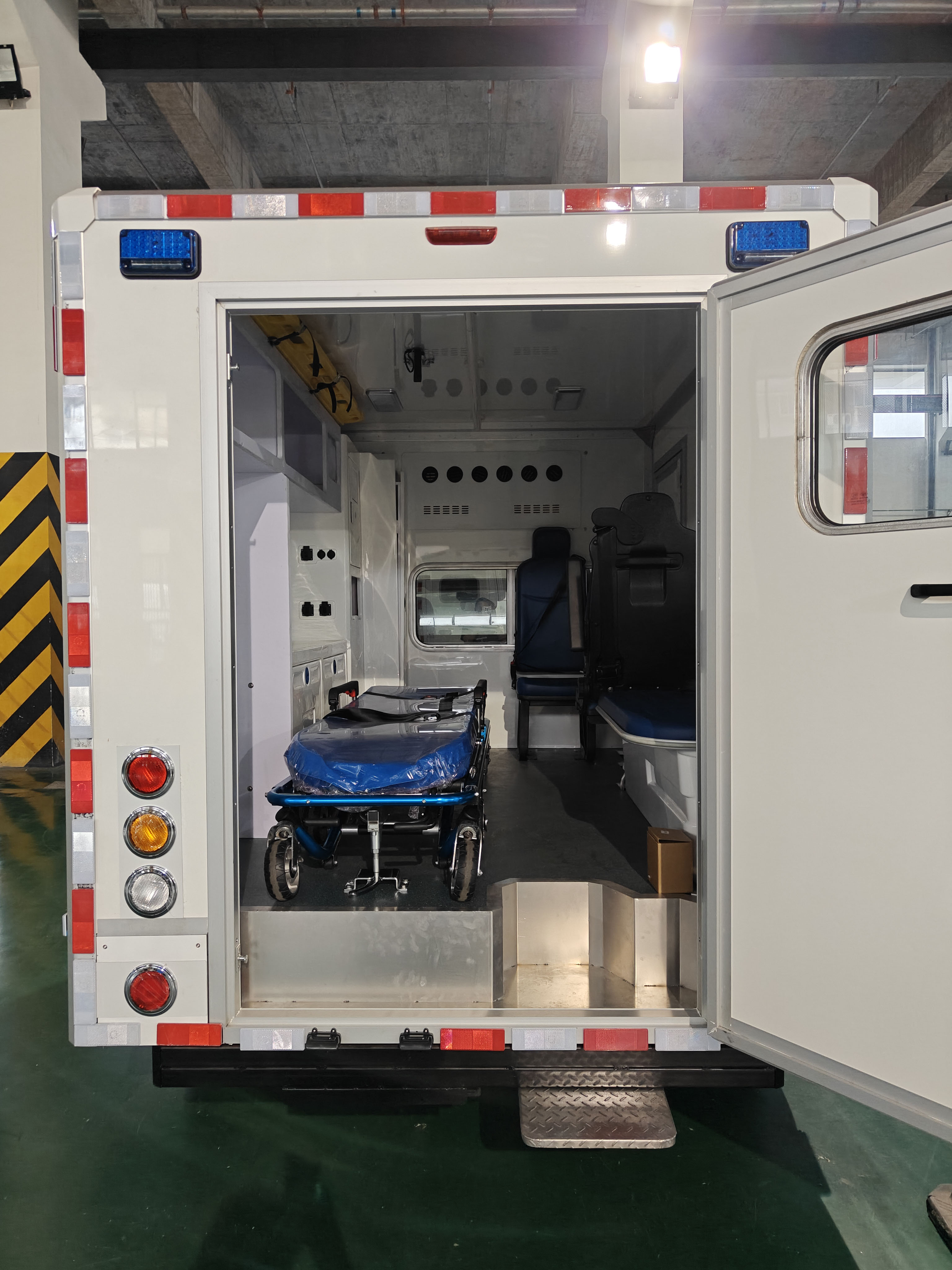 凱福萊牌NBC5032XJH11救護(hù)車公告圖片