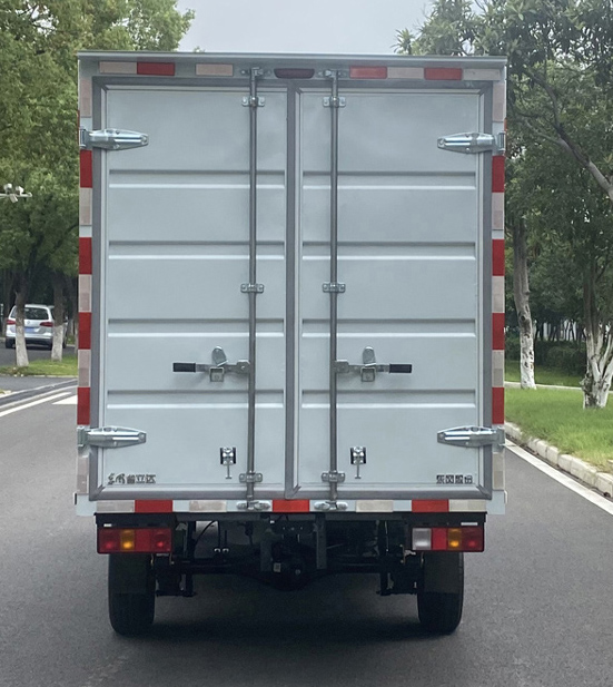 東風(fēng)牌EQ5030XXYDVQFAC廂式貨車(chē)公告圖片