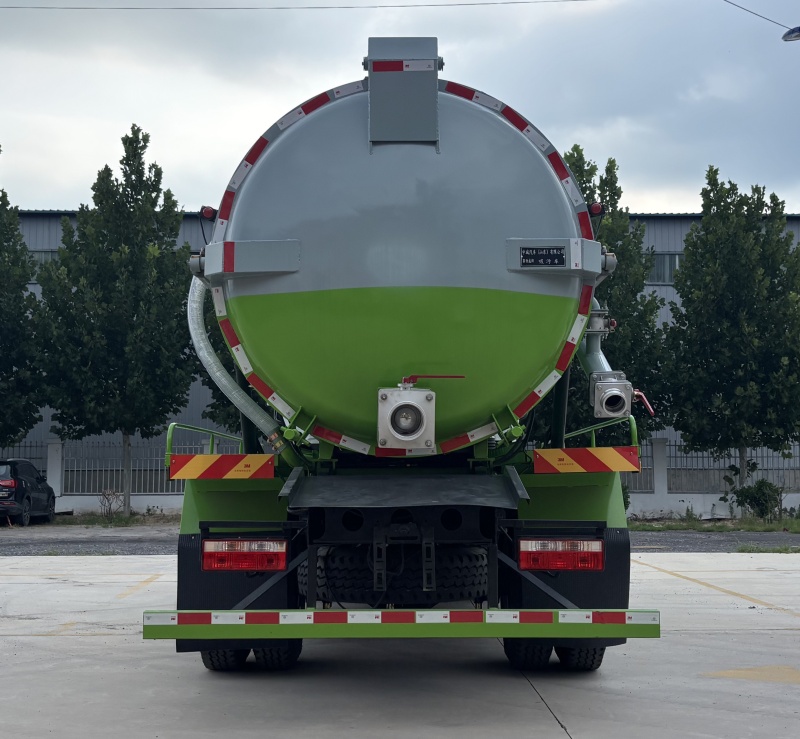 賽伯威牌ZCA5160GXWE6吸污車公告圖片