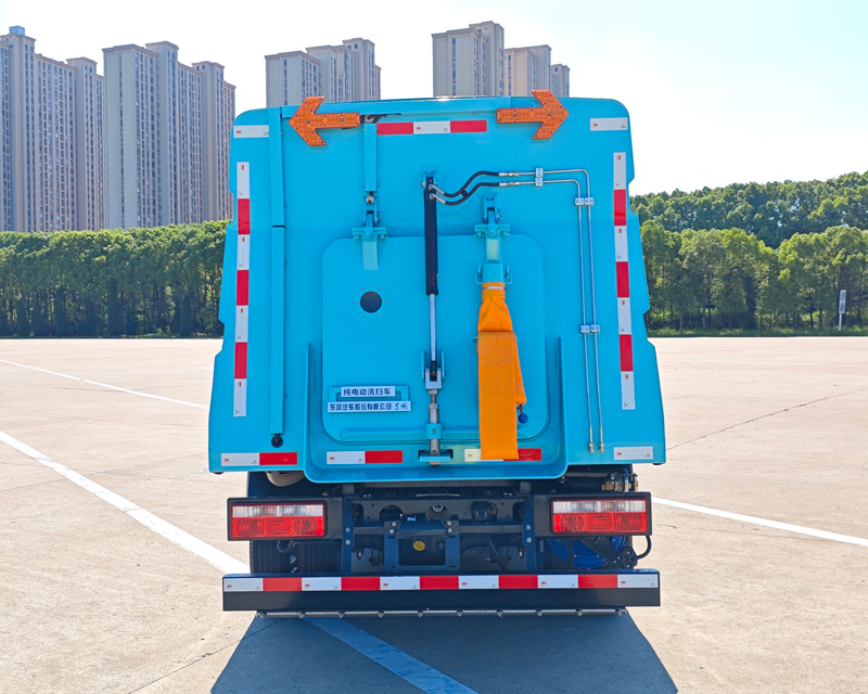 東風(fēng)牌DFA5040TXSTBEV純電動(dòng)洗掃車(chē)公告圖片