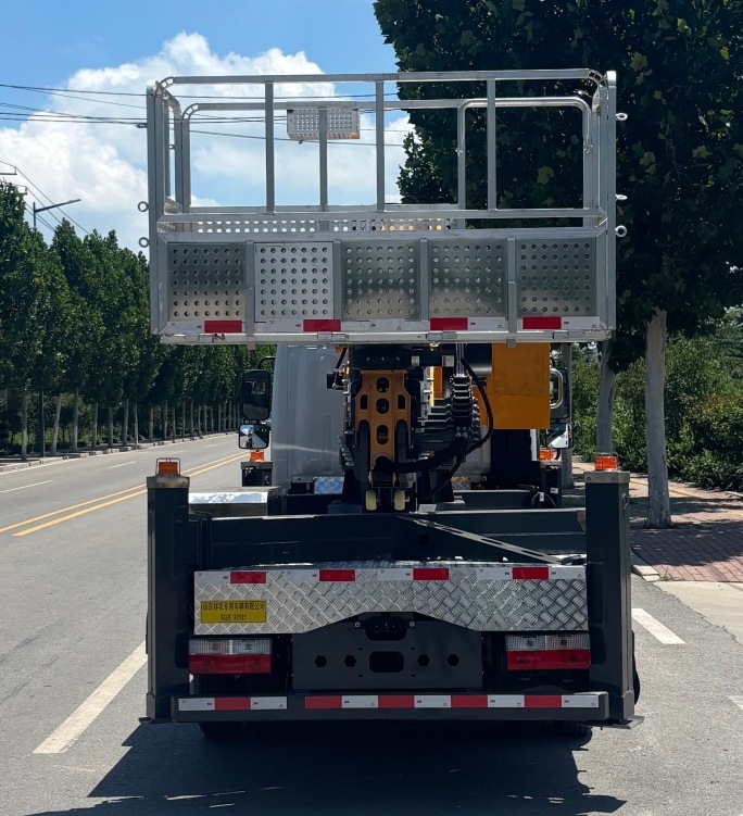 祥農(nóng)達(dá)牌SGW5040JGKEQ6高空作業(yè)車公告圖片