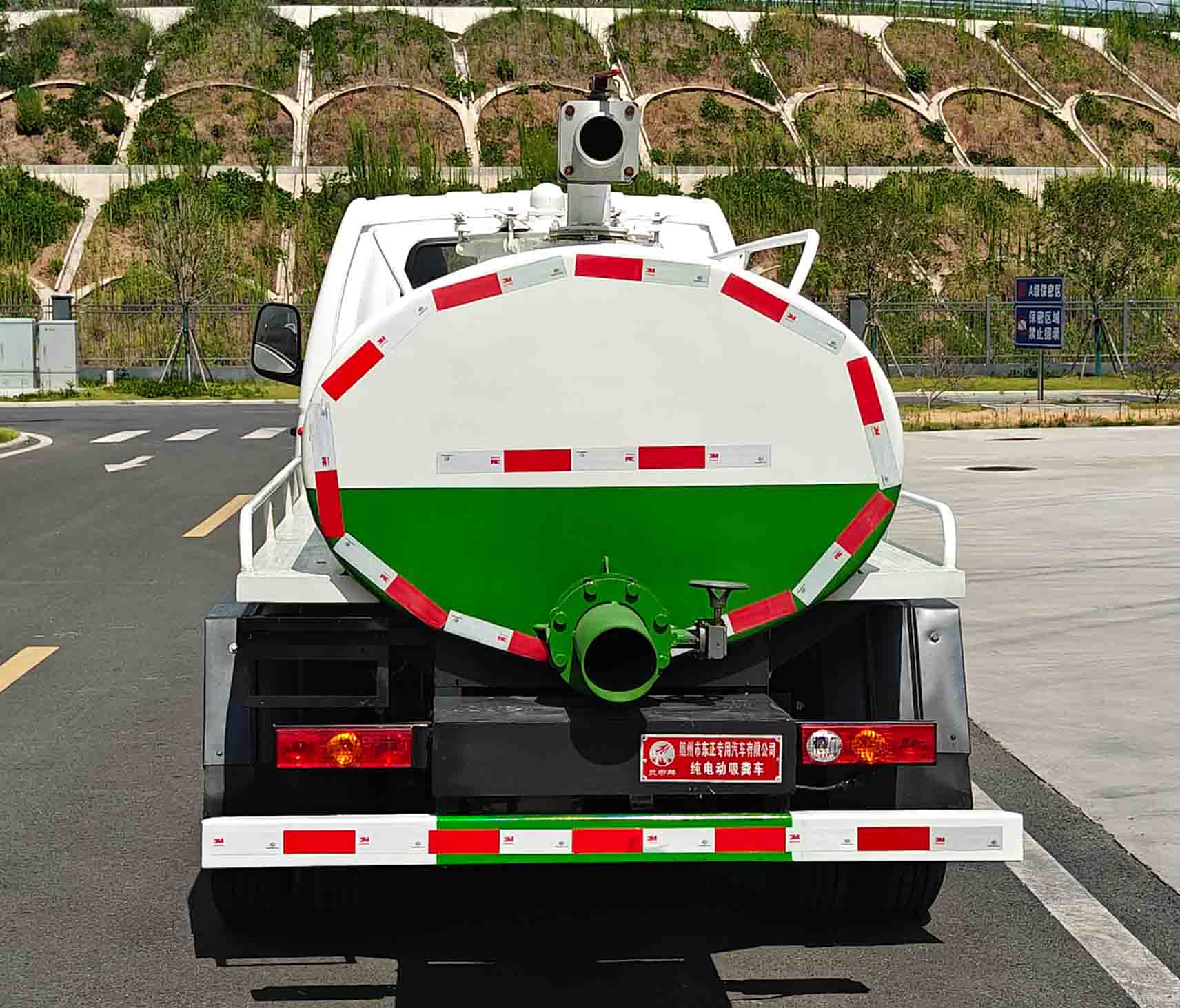 炎帝牌SZD5043GXEZBBEV純電動(dòng)吸糞車公告圖片