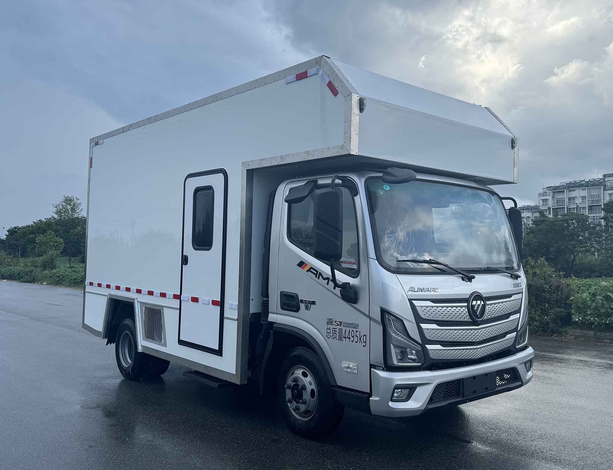 躍邁牌YMZ5047XDWBJ6流動服務車