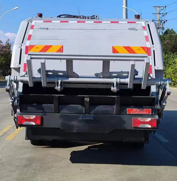 亞潔牌BQJ5140ZYSSHBEV純電動(dòng)壓縮式垃圾車公告圖片