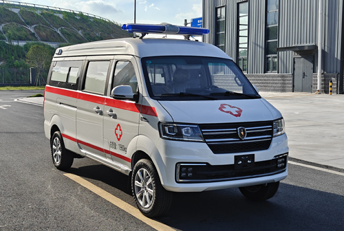 齊東方牌CLD5020XJH6TH救護車