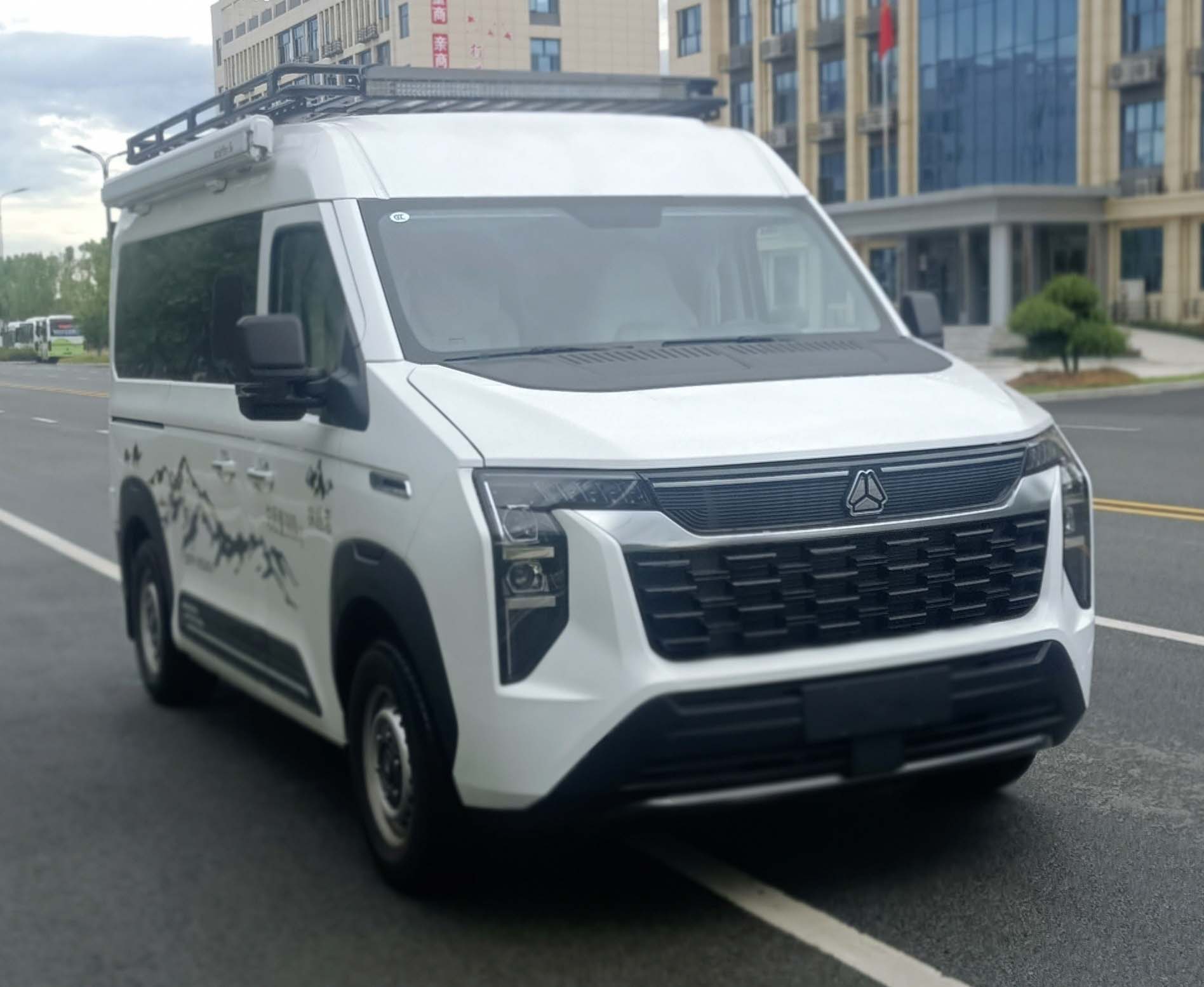 長灃牌CFC5041TSYYZ6宿營車