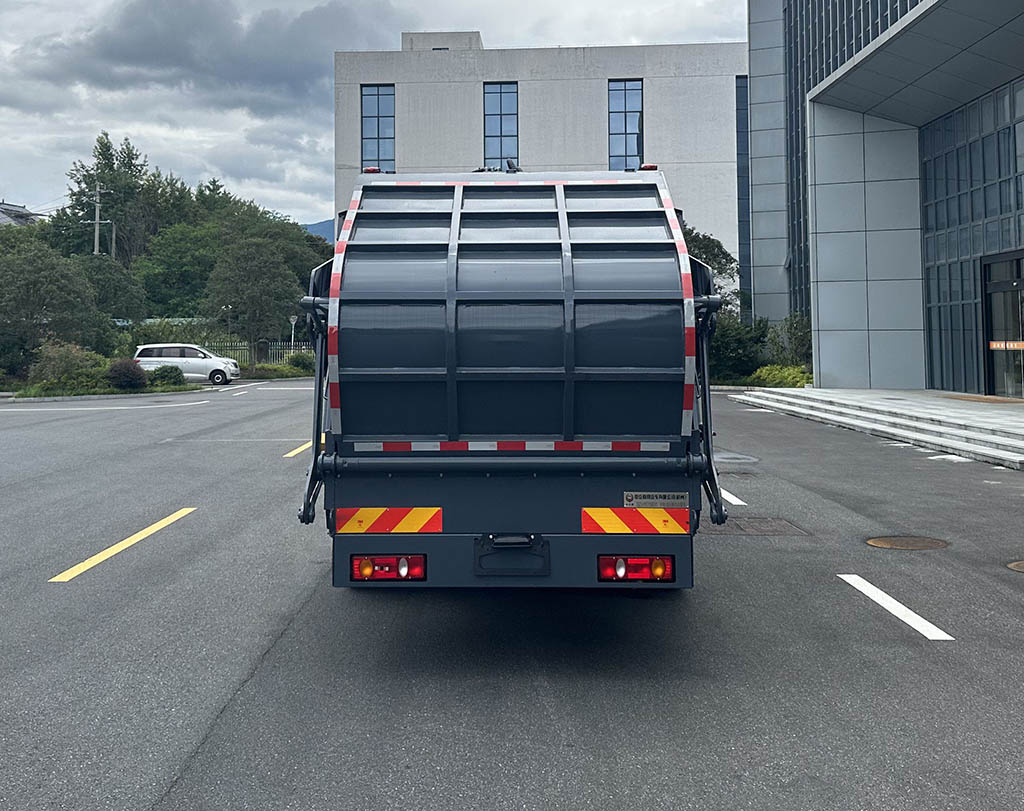 中汽牌ZQZ5189ZYSBEVD純電動(dòng)壓縮式垃圾車公告圖片