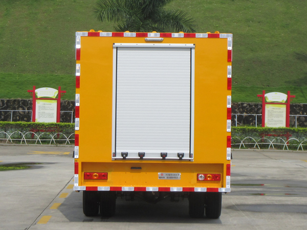 福龍馬牌FLM5040TPSFS6大流量排水搶險(xiǎn)車公告圖片