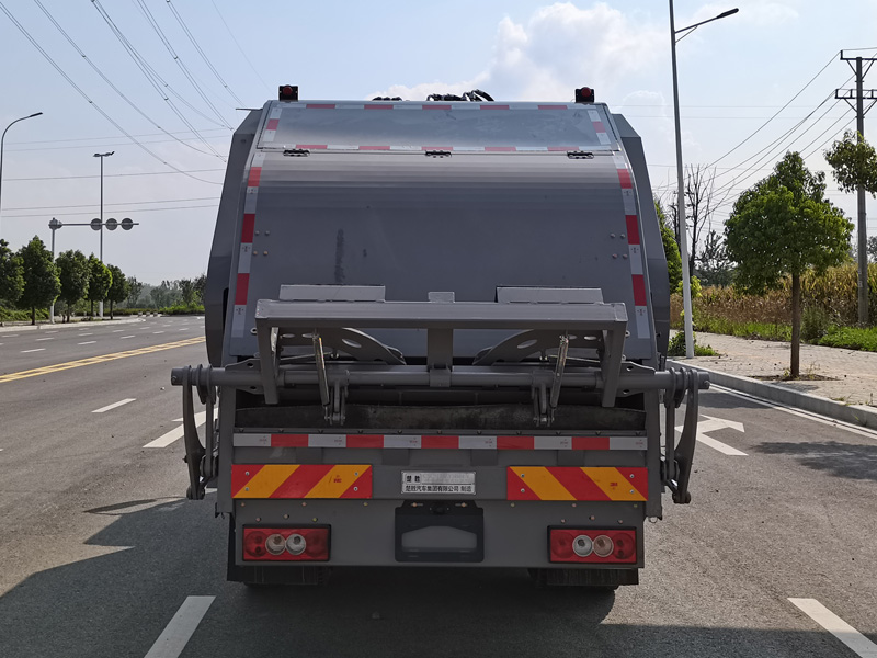 楚勝牌CSC5128ZYSBBEV純電動(dòng)壓縮式垃圾車公告圖片