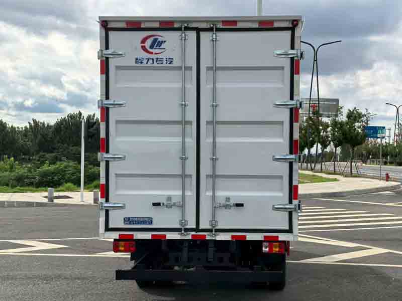 程力威牌CLW5040TWCBEVAFB純電動(dòng)污水處理車公告圖片