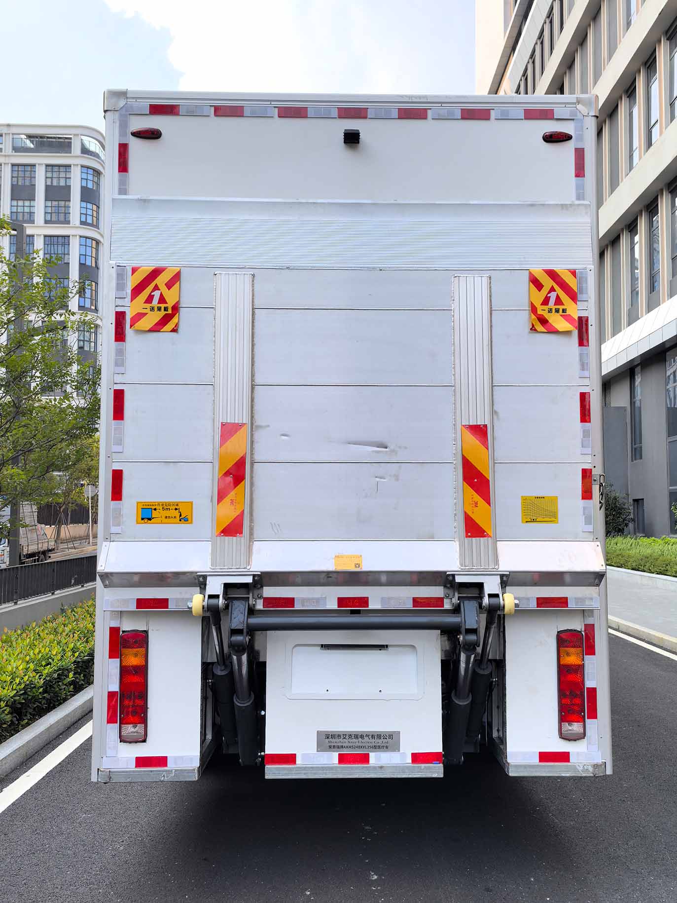 安思瑞牌AKH5248XYL356醫(yī)療車公告圖片