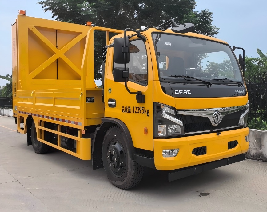 路仕盾牌YLM5122TFZH防撞緩沖車