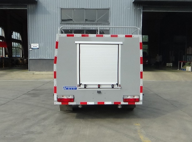 程力威牌CLW5040GSSAXF灑水車(chē)公告圖片