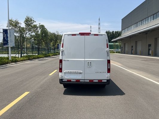 福田牌BJ5030XXYEVR1純電動(dòng)廂式貨車公告圖片